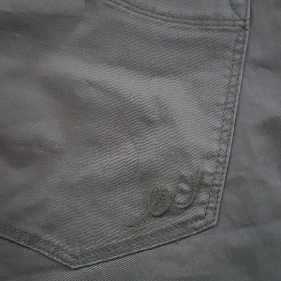 "Express" army green jean-like pant - Picture 3 of 4